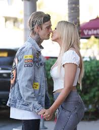 Lovebirds Aaron Carter & Melanie Martin Run Errands Together (93 Photos) |  TheFappening