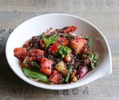Salade De Quinoa Pasteque Nectarine Et Basilic Recette Salade Estivale Recette Salade Salade De Quinoa
