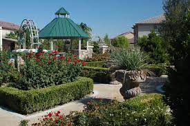 Dr Harry S Johnson Rose Garden Park Las Vegas Nv By Southern Highlands Garden Park Amazing Garden Ideas Garden Ideas To Make