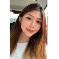 Gilda Russell's Instagram, Twitter & Facebook