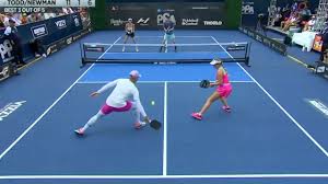 Mastering the Balance: Defense vs. Offense in Pickleball – 101 Pickleball