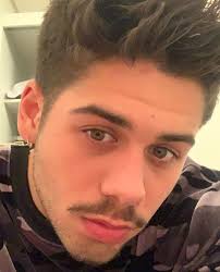 Vote zé felipe no prêmio jovem brasileiro. Cantor Ze Felipe Afirma Ter Espondilite Espondilite Brasil