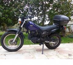 Moto benelli leoncino 500 (pamandzi, mayotte 976) année 2018, 3000kms, état neuf,abs, garantie jusqu'en novembre 2020, en plus bâche et bloc disque. Tres Bon Yamaha Tw 125 Pret A Rouler Marche Fr