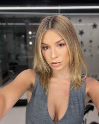 Barbara Fritzler's Instagram, Twitter & Facebook