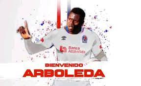 Juega como delantero y su actual club es el club olimpia de la liga nacional de honduras. 90 Yustin Arboleda Es Nuevo Jugar Del Olimpia Facebook