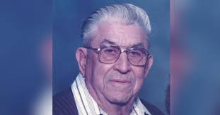 Stanley Cummings's Instagram, Twitter & Facebook