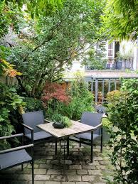 Un Jardin Secret En Region Parisienne Jardins Jardin Du Sud Et Idees Jardin