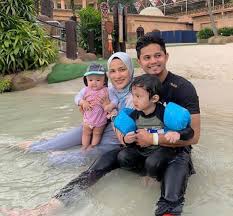 Siapa sangka anak sekecil mereka ini sudah mempunyai jutaan peminat. Good Parenting Knowledge Inspiring Nya Nak Jadi Mak Macam Ni Ehh Berita Kopak Media