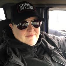 How to make vinyl stick to painted wood?