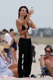 Born june 7, 1991) is an american model and actress. Emily Ratajkowski Takes A Midriff Floss Bikini To The Beach Vogue
