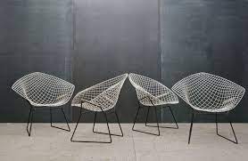 maison designklassiker der bertoia diamond sessel von harry bertoia bertoia chair der designklassiker dia bertoia chair bertoia diamond chair bertoia