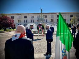 At the moment he is under house arrest, and a series of precautionary measures have also been carried out against four other people, who are themselves accused of corruption. Franco Landella Francolandella Twitter
