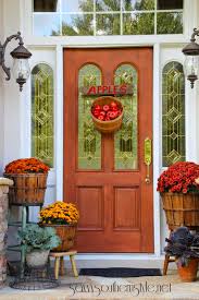 Discover fresh ideas to transform your rooms, unique decorating tips, solutions to. 40 Amazing Ways To Decorate Your Front Door With Fall Style