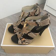 Descubre lo último en sandalias para mujer de michael kors. Sandalias Michael Kors Michael Kors Best For Less