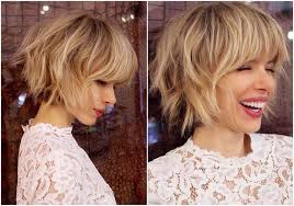 A tout âge, on peut retenir l'idée d'une large mèche sur le visage, qui va apporter une touche de glamour et de douceur. Coupe De Cheveux Visage Rond Laquelle Pour Vous