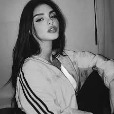 خلفيات صور افتار هيدر تمبلر صوره صور كلام Cool Girl Pictures Girly Pictures Twitter Header Photos