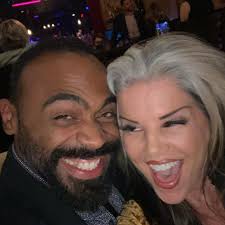 About Last Night… Another fun night in the books, thanks to @aballincomedy  and @redlightpalmbeach It was another RED HOT 🔥 night of comedy and the  comedians did not disappoint! #aboutlastnight #redlightpb #standupcomedy #