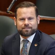 Ottawa's asylum seeker resettlement plan faces pushback in B.C. ahead of  provincial election