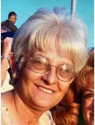 Laura Abbate's Instagram, Twitter & Facebook