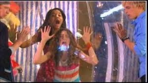 The guy all the girls want. Austinn Ally Episode Ferris Wheels Funky Breath Youtube