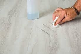 Removing scuff marks from wood, tile and laminate flooring can be done. How To Remove Scuff Marks From Floor Maid Sailors