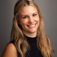 Sarah Inch's Instagram, Twitter & Facebook