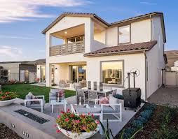 Clean lines, minimal fuss and open floor plans are hallmarks of modern home design. Lyra At Skyline In Santa Clarita Ca New Homes By Tri Pointe Homes