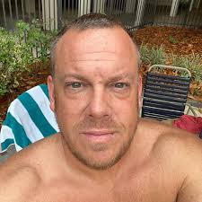 Scott Steinman's Instagram, Twitter & Facebook