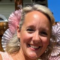 Karin Crane's Instagram, Twitter & Facebook