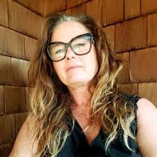 Hilary Pillette (@HilarysPill)