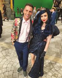 Mackenzie Green On Instagram Descendants 3 Is Finally Here Tune In Tonight On Disneychannel For The Premie Disney Decendants Descendants Disney Descendants