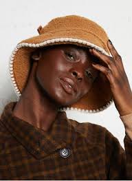 Cappello a tesa corta ornato da una passamaneria ricamata Arancio Maradji