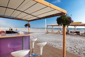 Unter der terrassenüberdachung genießen sie die ersten sonnenstrahlen im frühling, im sommer bietet es ein sonnengeschütztes plätzchen am haus und im. Markise Selber Bauen Diese Markisenarten Eignen Sich Dafur