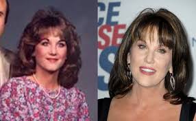 Dr phil and robin have had eyelift surgery.so tight they can't close their . The Man Behind The Mustache The Truth About Dr Phil Page 14 Of 30 Living Magazine