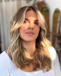 Retocamos a cor, cortamos e fizemos um book 🥰🩷