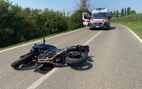 Sul posto 118 e forze dell'ordine per soccorsi e rilievi. Agazzano E Passo Penice Due Incidenti In Moto Tre Feriti Piacenzasera It