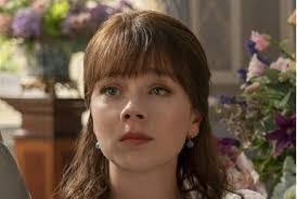 Carmen Meredith's Instagram, Twitter & Facebook