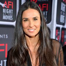 Her parents separated even before her birth. Demi Moore Von Kutcher Gereinigt Gala De