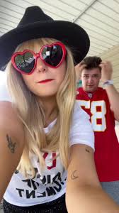 Travis Kelce Taylor Swift Costume Ideas
