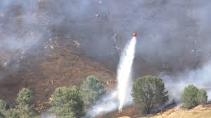 100 firefighters battle brush fire near pine flat lake in fresno county residents evacuated abc30 fresno 100 firefighters battle brush fire near pine flat lake