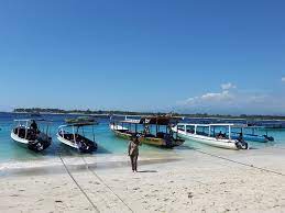 Sebagai negara maritim dan kepulauan yang berada di antara benua australia dan asia membawa pengaruh terhadap kehidupan sosial budaya bangsa indonesia. Pengertian Negara Maritim