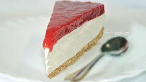 La cheesecake allo yogurt con fichi e noci caramellate è realizzata con gli ultimi fichi neri tardivi. Cheesecake Allo Yogurt Panna E Fragole Consigli Per Un Cheesecake Perfetto
