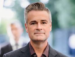 James Walker Named CEO for Frisch's Big Boy