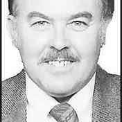 Robert Battershell's Instagram, Twitter & Facebook