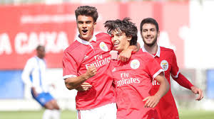 Karriere statistikker (optrædener, mål, kort) og transferhistorik. Real Madrid Quer Contratar Jovem Avancado Do Benfica