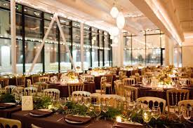 Chic Chicago Wedding At The Greenhouse Loft Chicago Wedding Venues Chicago Wedding Gold Winter Wedding