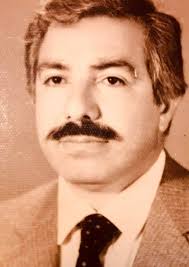 المرحوم الدكتور الصيدلي دريد عبد الرحمن محمود الخياط مواليد العراق ١٩٤٣  كلية الصيدلة. بغداد ١٩٦٥ كان صيدليته في المحمودية وبعدها كان عنده صيدلية  العودة في الاعظمية وبعدها البياع كان يعمل في بداية