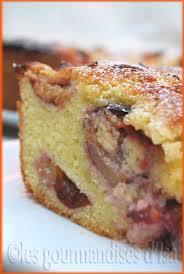Quatre Quarts Amandes Et Prunes Gateaux Et Desserts Recette Dessert Gateau De Printemps