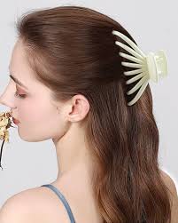 Amazon.com: Paquete de 4 pinzas para el cabello para mujer, pinzas grandes  de 4.9 pulgadas para cabello grueso y delgado, pinzas de pelo grandes mate  ...