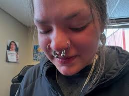 2 gauge septum stretch